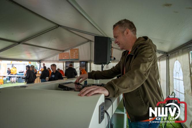 ’t Harde kleurt oranje, gezelligheid op z’n best tijdens Koningsdag 2026! - &copy; NWVFoto.nl